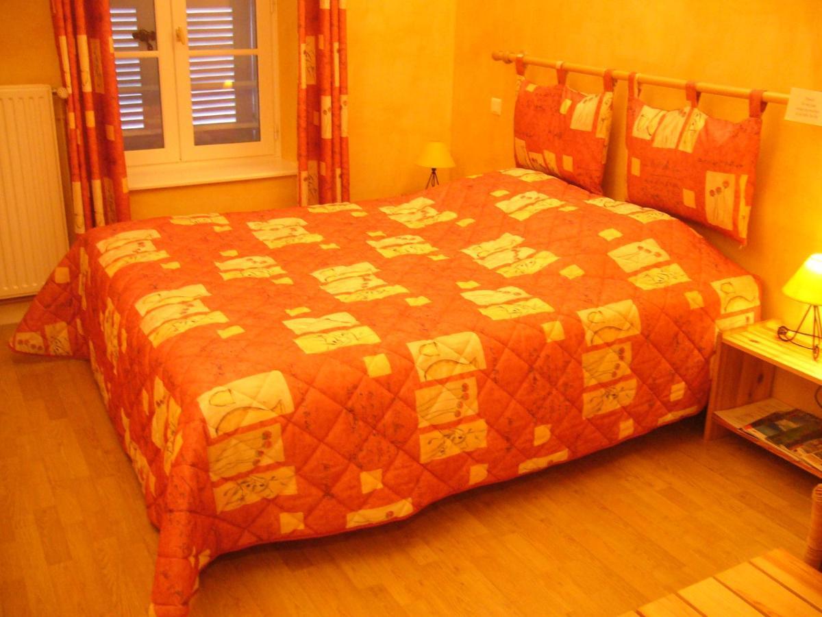 Bed and Breakfast La Ferme Des Roses Panissieres Экстерьер фото